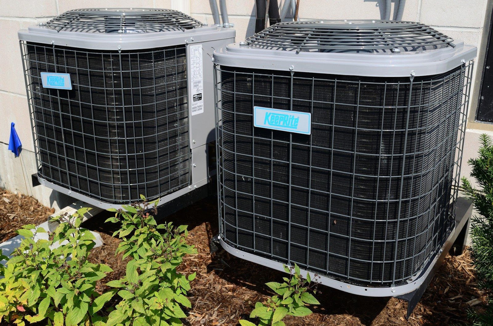 outdoor air conditioning units